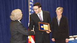 Jonathan Simon receives the Presidential Early Career Award for Scientists and Engineers from DOE Secretary Moniz and DOE Office of Science Director Murray.