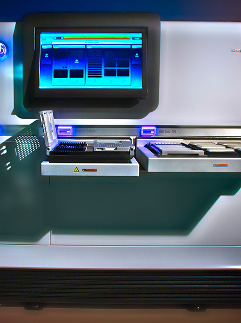 drell-korlach-pac-bio-sequencer-large.jpg