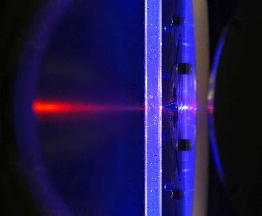 Photoionization/mass spectrometry apparatus at the Advanced Light Source